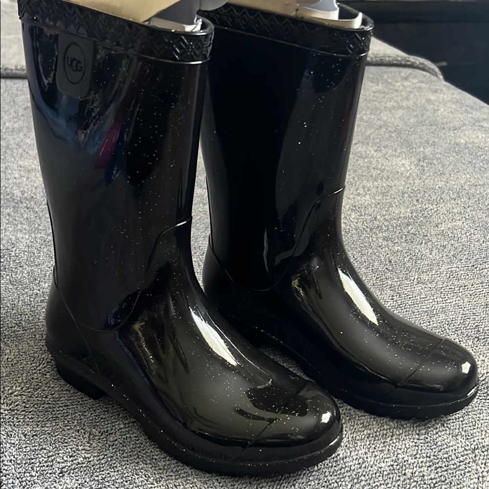UGG Black Glossy Rain Boots